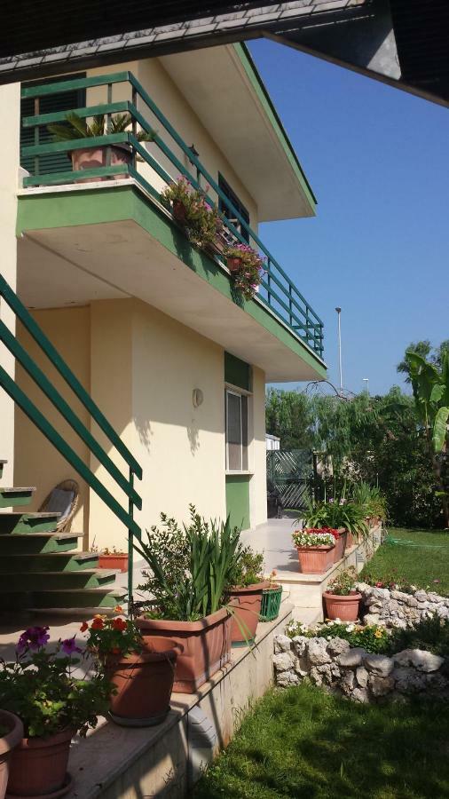 Vento Dell'Est Bed & Breakfast San Cataldo  Exterior foto